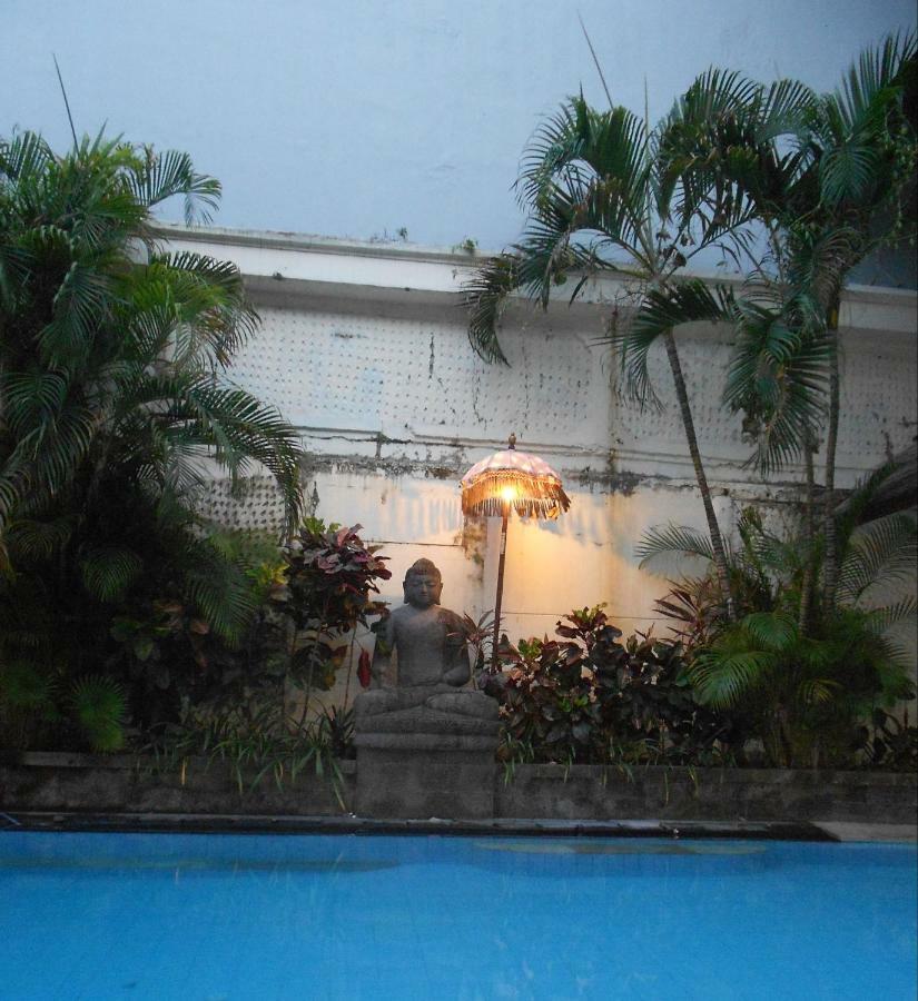 Capital O 93809 Wida Hotel Legian Eksteriør bilde